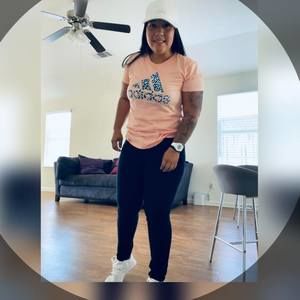 Meet your Posher, Angela